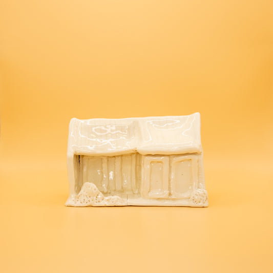 Main Avenue, 2025, ceramic, 15 x 12cm